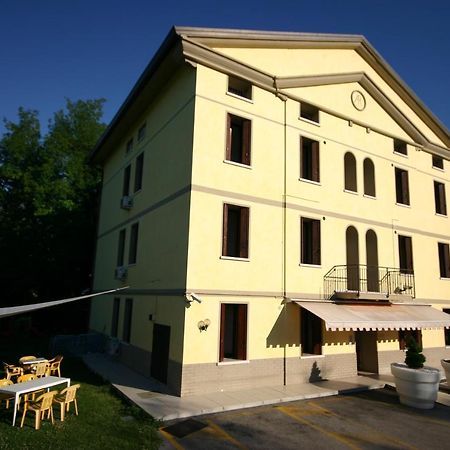 Avianresidenze Apartment Aviano Luaran gambar